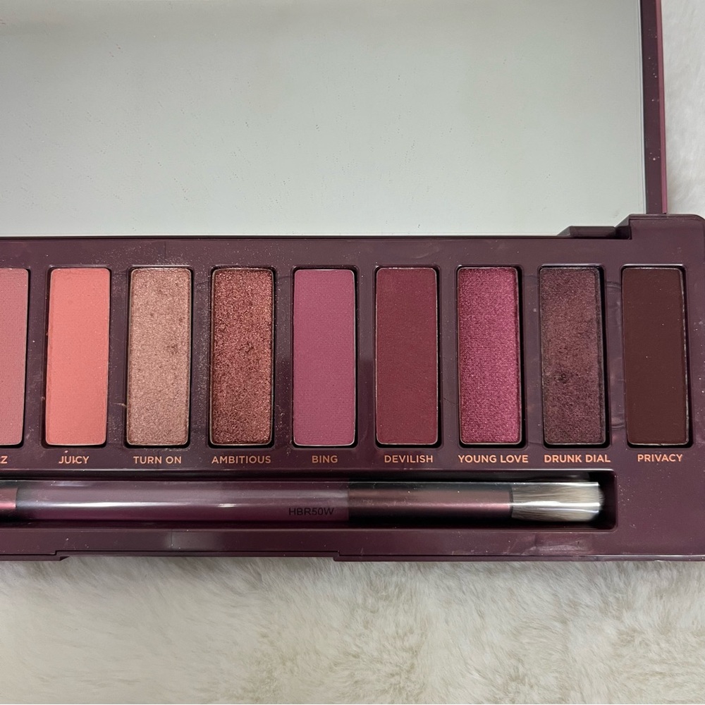 URAN DECAY NAKED CHERRY EYESHADOW PALETTE - Picture 14 of 16
